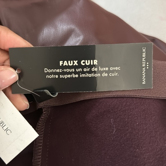 Banana Republic VEGAN Leather legging pants - Picture 5 of 6